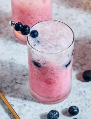 Creamy Blueberry Lemonade