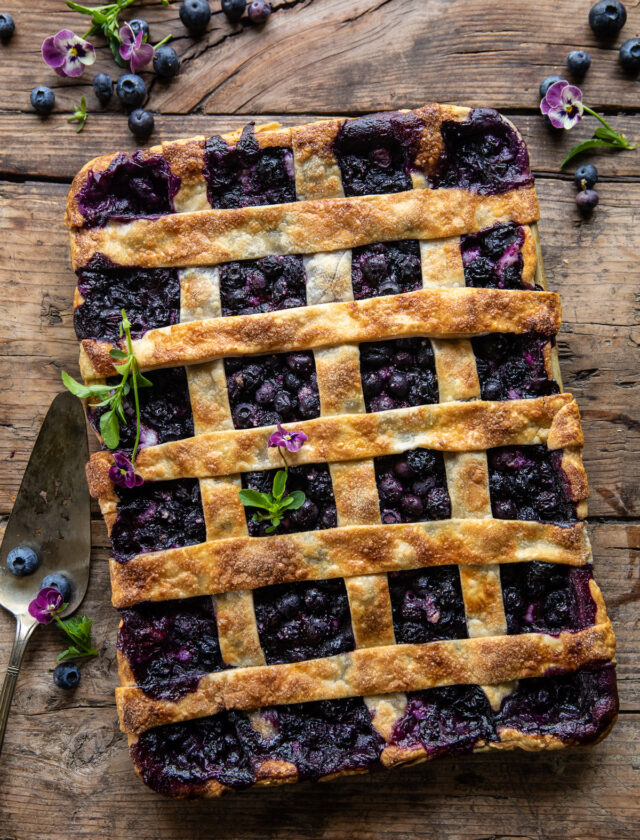 Dreamy Creamy Blueberry Slab Pie - Blueberry.org