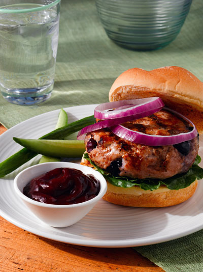 Blueberry-Lemongrass Turkey Burgers With Blueberry Ketchup